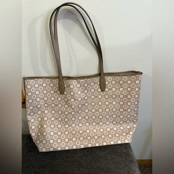 Kate Spade New York Jacquard Flower Tote Bag Beige Tan NWOT - Picture 3 of 9